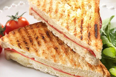 Sucuklu Tost